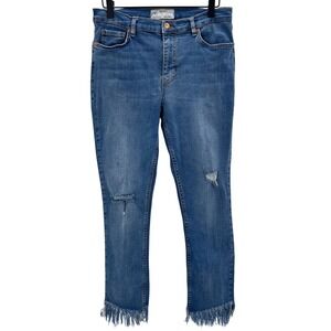 Free People Women's Blue Denim Distressed Frayed Fringe Hem Jeans‎ Size 30